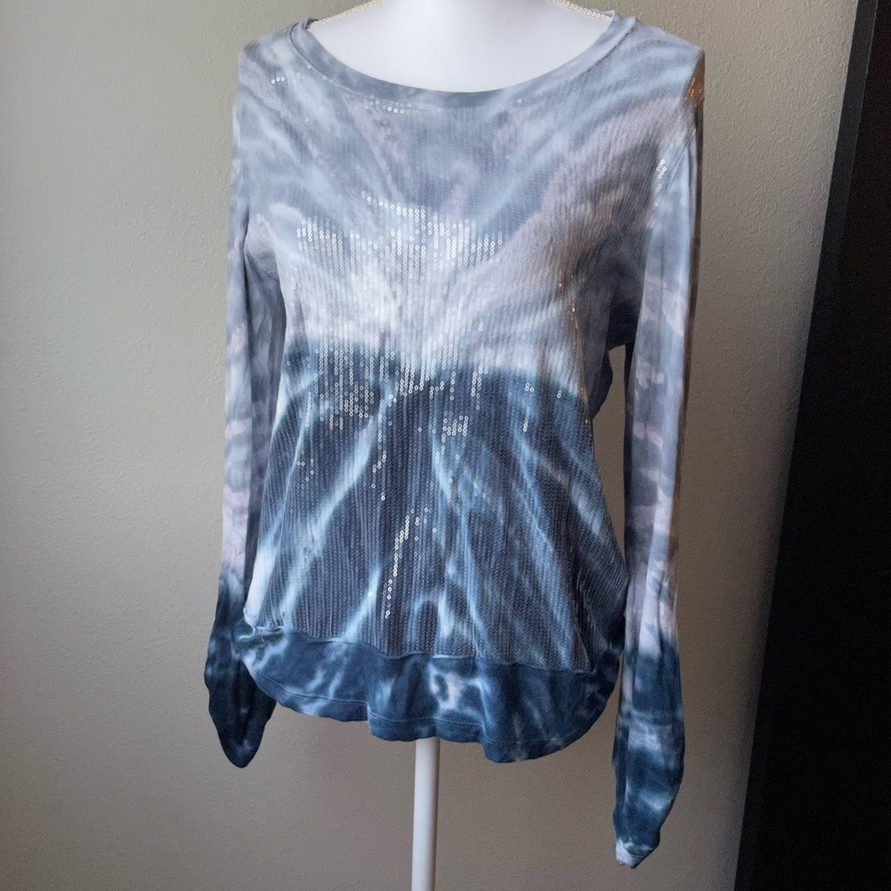 Tie dye long sleeve t-shirt